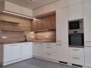 Korpus-SEDA-PERLICKA-112-PE_NK-MANDLOVAJASMIN-564-PE_PDZP-H3303-ST10-DUB-HAMILTONARLING-PR