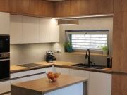Korpus BR BÍLÁ PERLIČKA 8100 PE_NK BÍLÁ PERLIČKA 8100 PE+DUB ENDGRAIN KLASIK K5414 AW_PD-K5414 AW DUB ENDGRAIN KLASIK