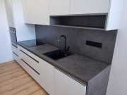 Korpus-BR-BILA-PERLICKA-SPAN-605-PE_NK-BR-BILA-PERLICKA-SPAN-605-PE_PDZP-F187-ST9-BETON-CHICAGO-TMAVY