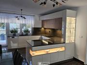 Korpus-SEDA-PERLICKA-112-PE_NK-LAK-RAL-9001-LESKNATURAL-ROCKFORD-HICKORY-K086-PW_PDZP-TECHNISTONE-NOBLE-ATHOS-BROWN