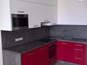 Korpus W980SM_NK bílá_burgundská_PD beton